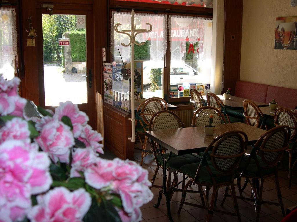 Hotel Restaurant De La Poste A Gérardmer Eksteriør billede